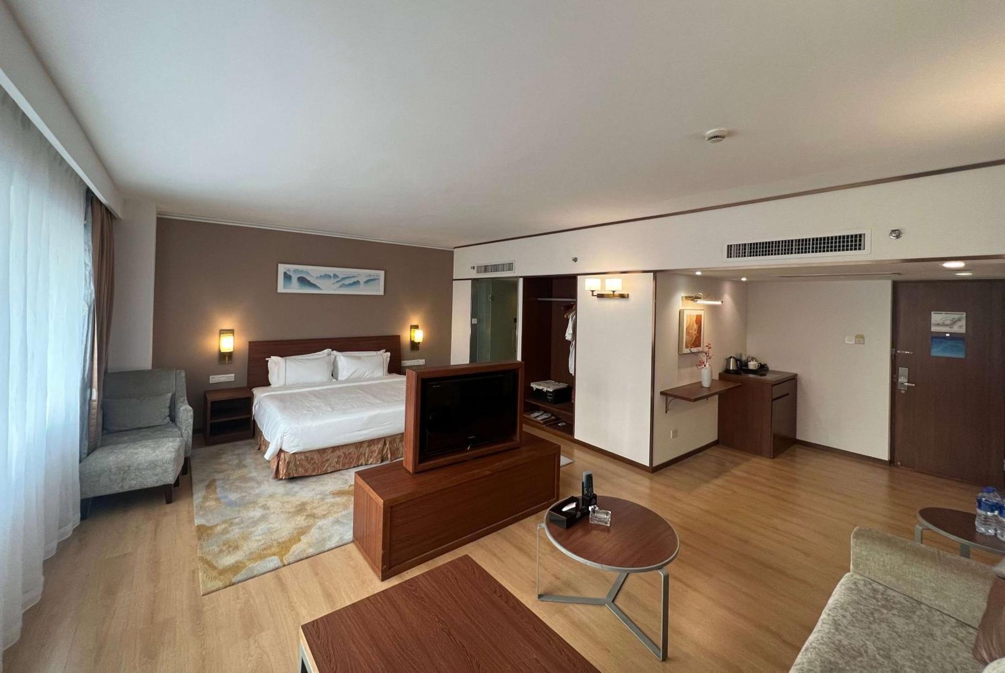 Days Inn Guangzhou Exterior foto